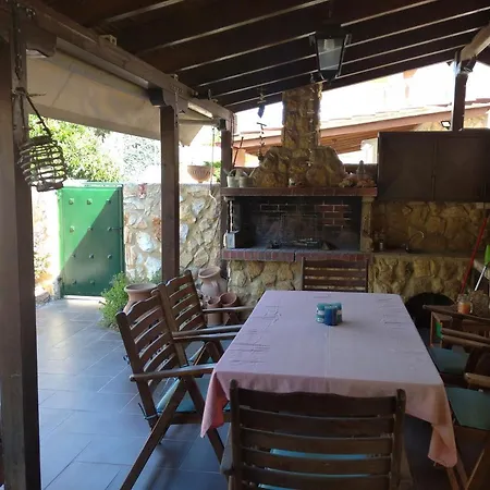 בית נופש Iraklitsa Lovely Maisonette Close To The Sea Nea Iraklitsa